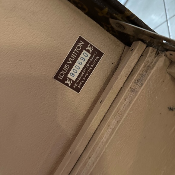 Vintage Louis Vuitton Suitcase Trunk - Picture 9 of 10